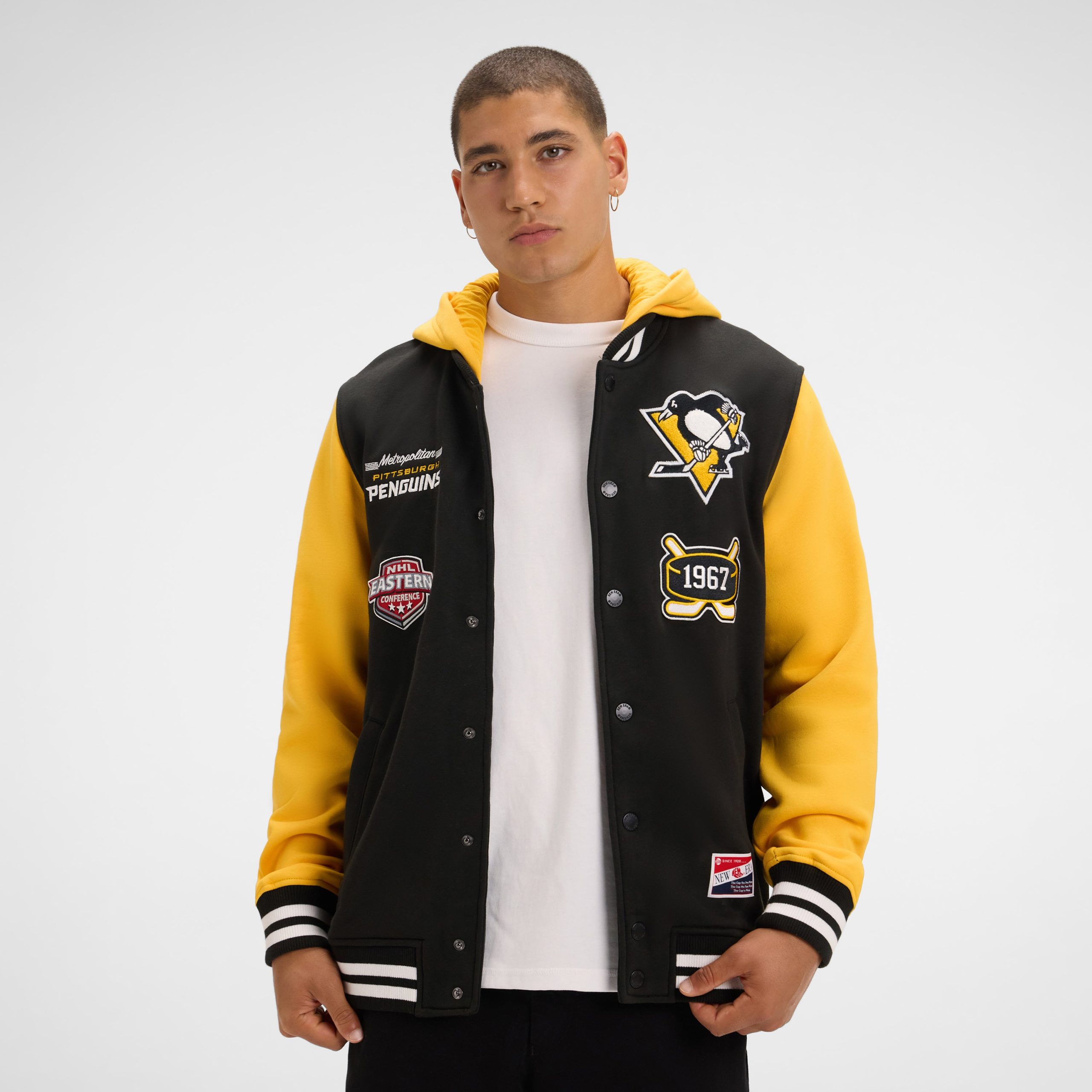 New York Knicks Throwback Black Jacket - Image 2