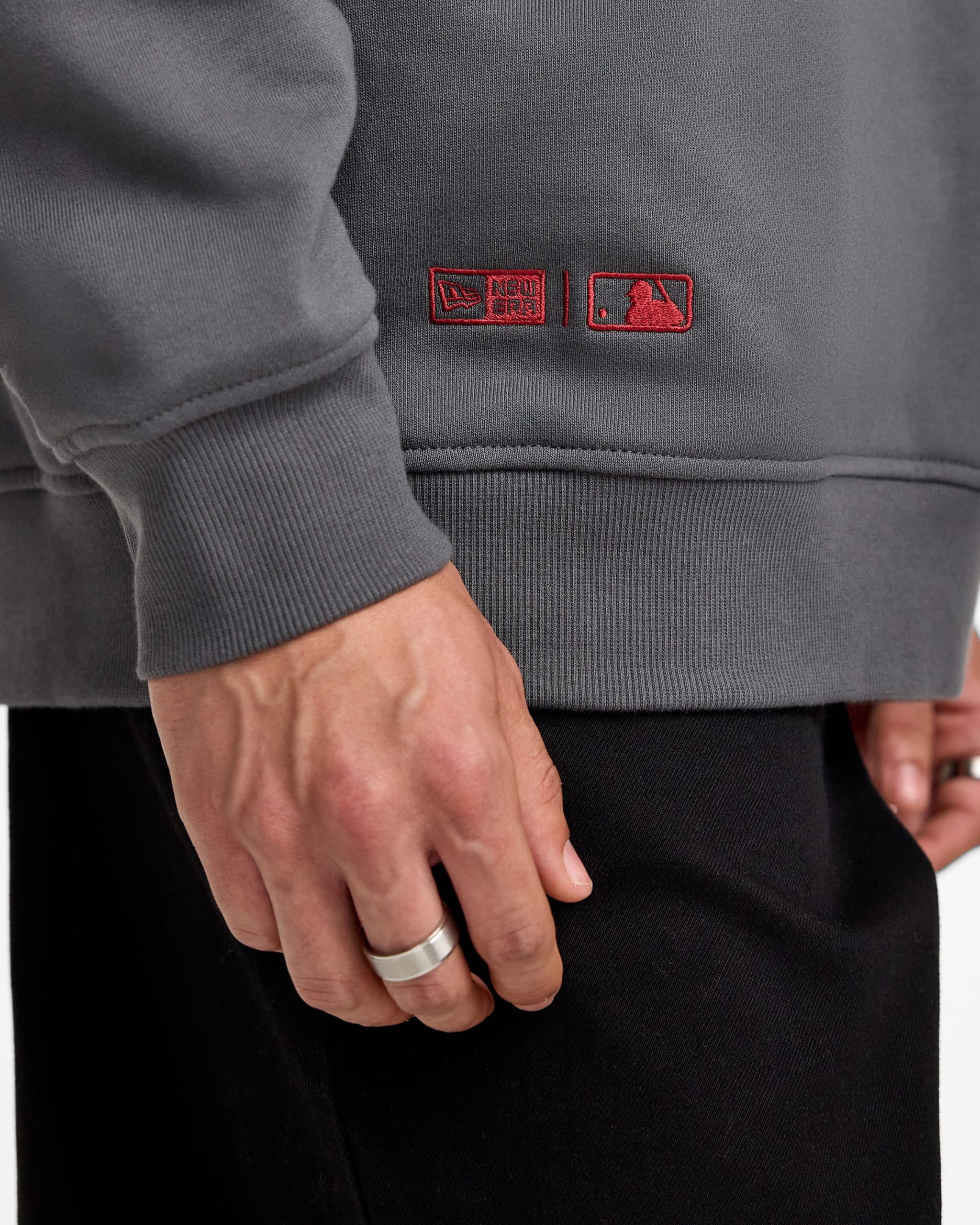 New York Mets Point Logo Puffins Bill Crewneck - Image 5